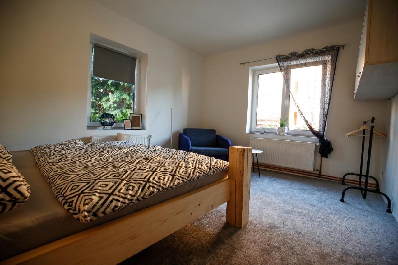 Apartman Devade Se Dvema Loznicemi A Wifi Pripojenim 特鲁特诺夫 外观 照片